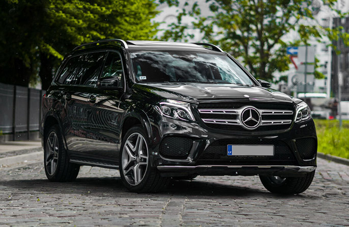 Rent Mercedes Benz Gls Amg 2018 - Riga